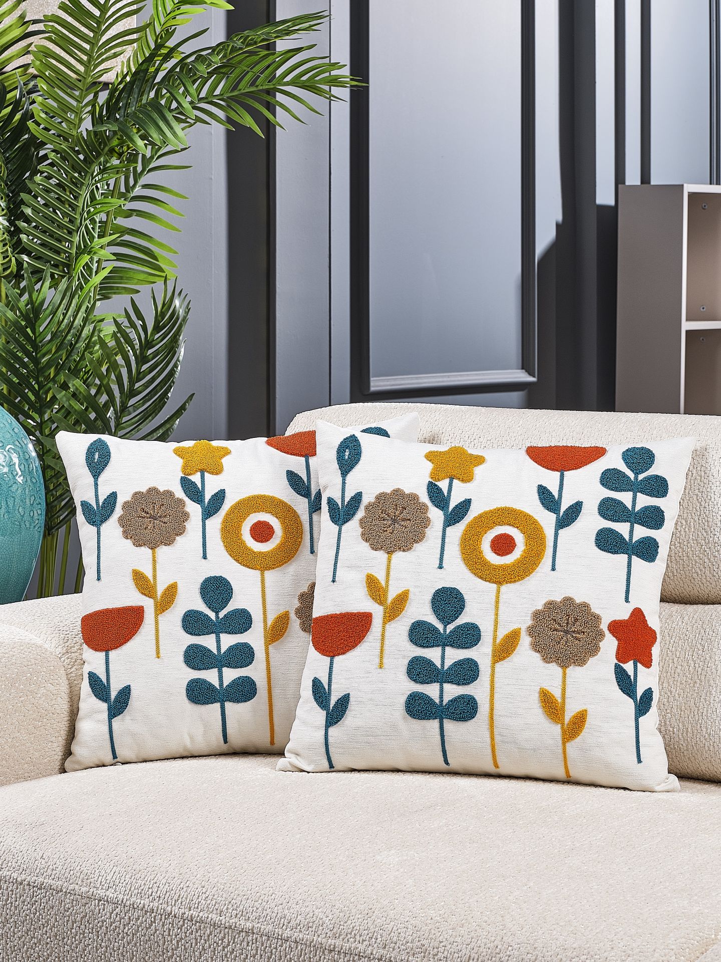 Bohem Özel 2 \' li Set Tasarım Punch Panç Nakış Daisy 44x44 cm Kırlent Kılıfı