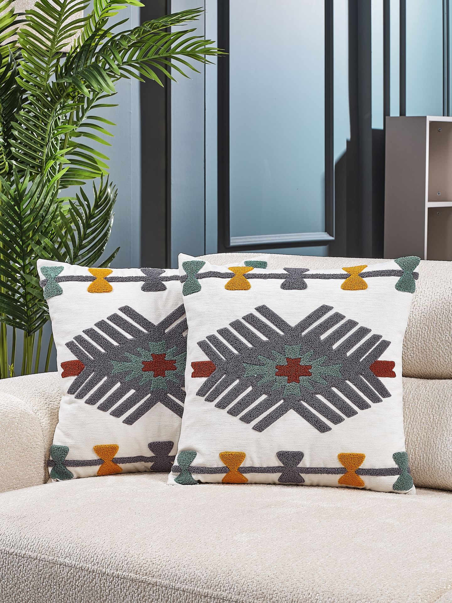 Bohem Etnik 2 \' li Set Özel Tasarım Punch Panç Nakış Anaisha 44x44 Cm Krem Kırlent Kılıfı