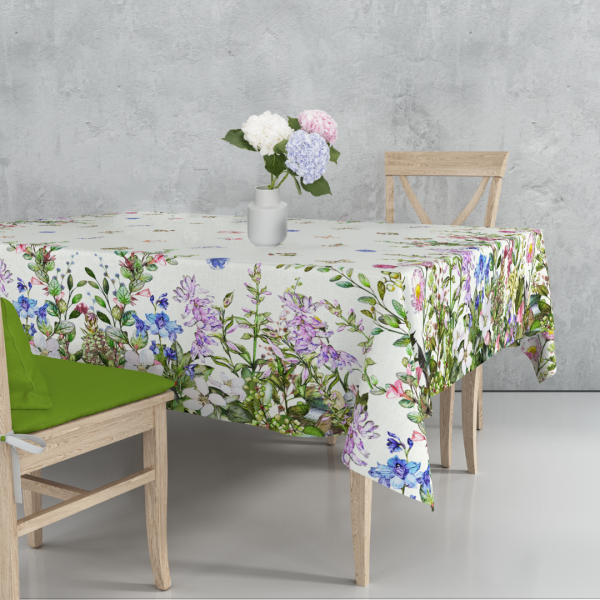 140 x 240 cm Kır Çiçekleri Krem Masa Örtüsü