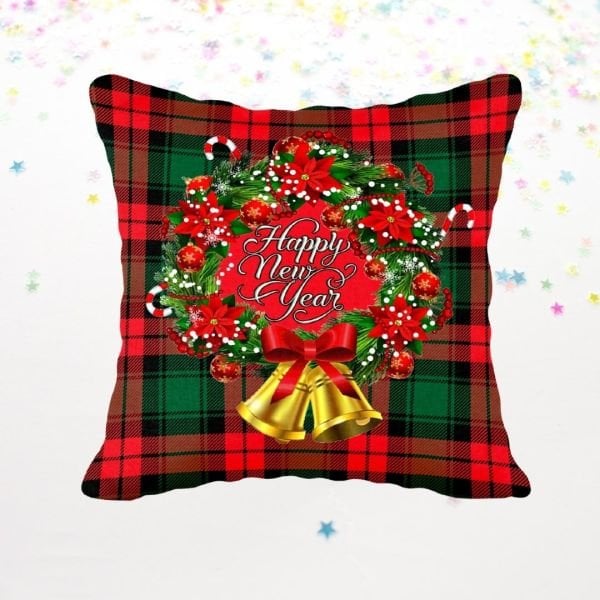 Yılbaşı Christmas Ekoseli Çelenk Çift Tarafı Desenli Kırlent Kılıfı 43x43 cm