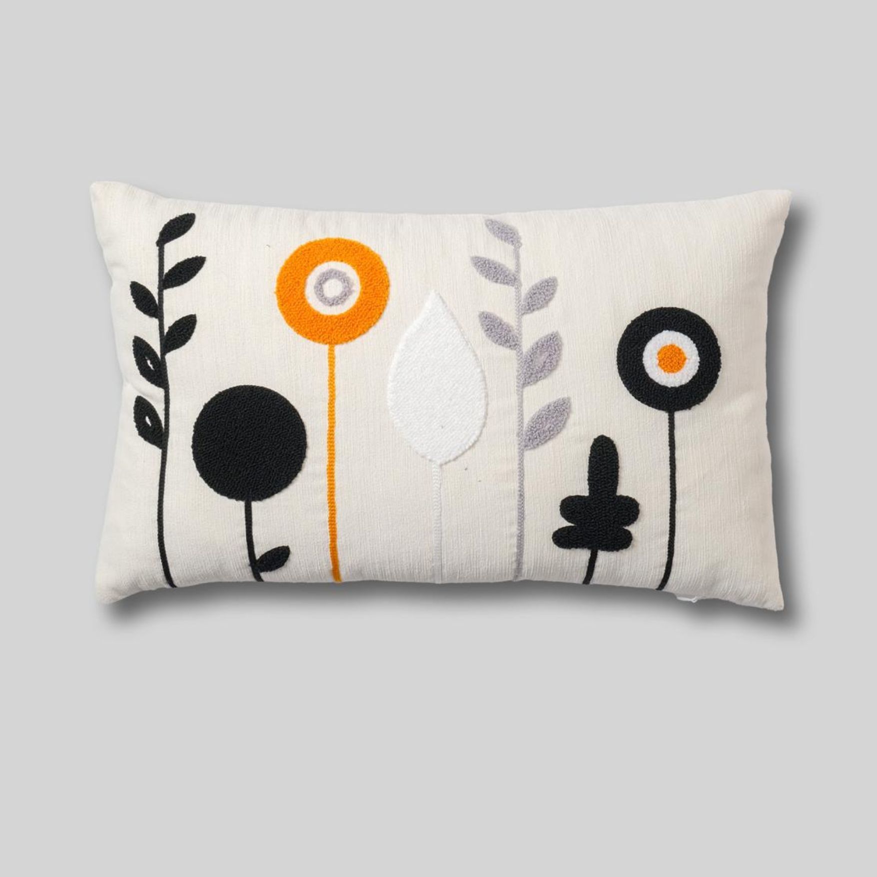 Punch Nakışlı Kırlent Kılıfı Siyah 30*50 cm